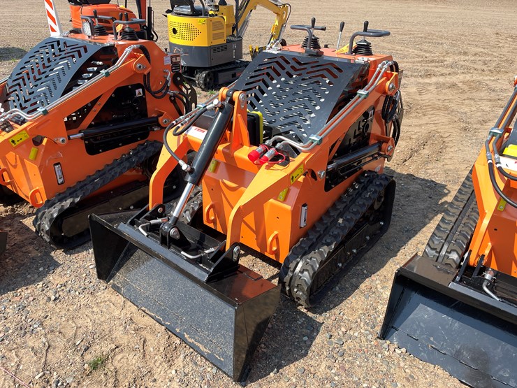 #9288-•-unused-2025-landhero-mini-skid-steer-loader-image-1