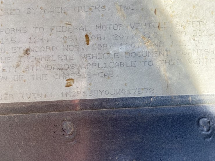 1988-mack-rd686s-image-11