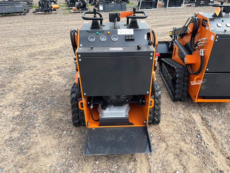 #9364-•-unused-2025-landhero-mini-skid-steer-loader-image-7