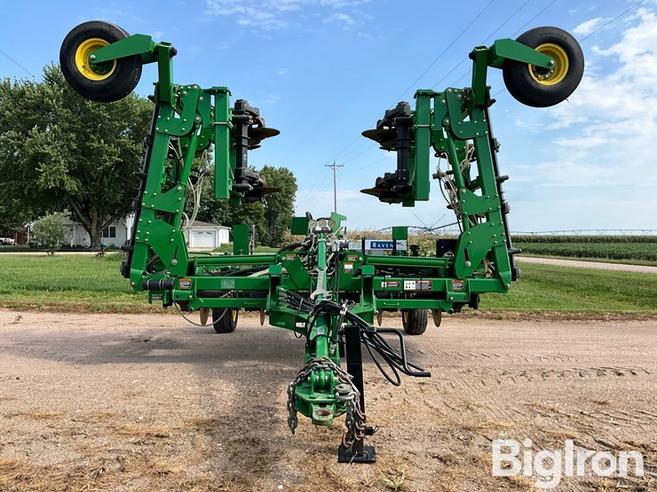 john-deere-15-image-2