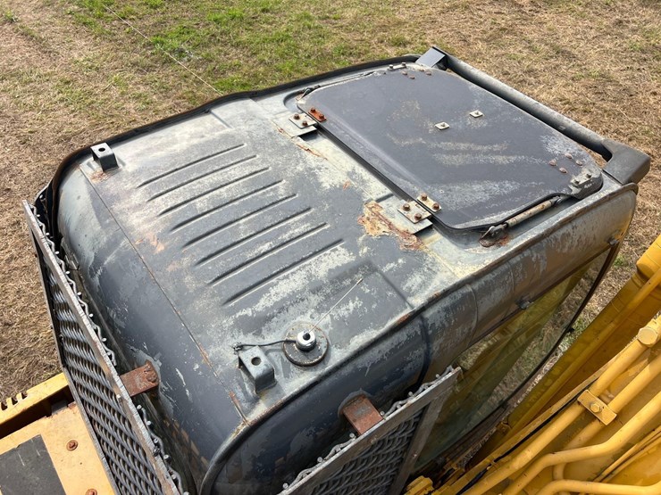 deere-160c-lc-image-18