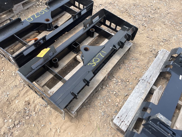 #3071-•-unused-2025-wolverine-pallet-fork-frame-attachment-image-1