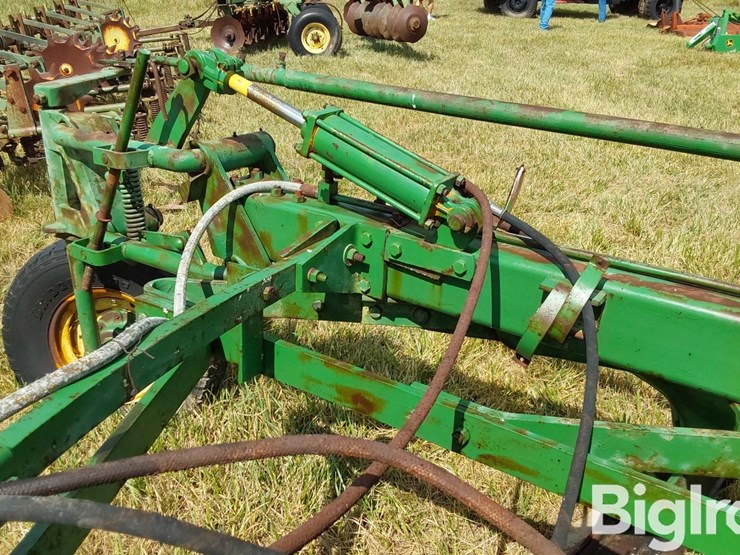 john-deere-2500-image-17