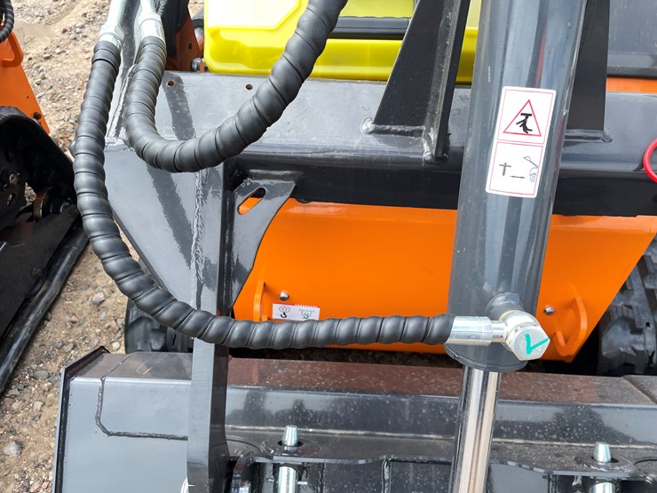 #9364-•-unused-2025-landhero-mini-skid-steer-loader-image-23
