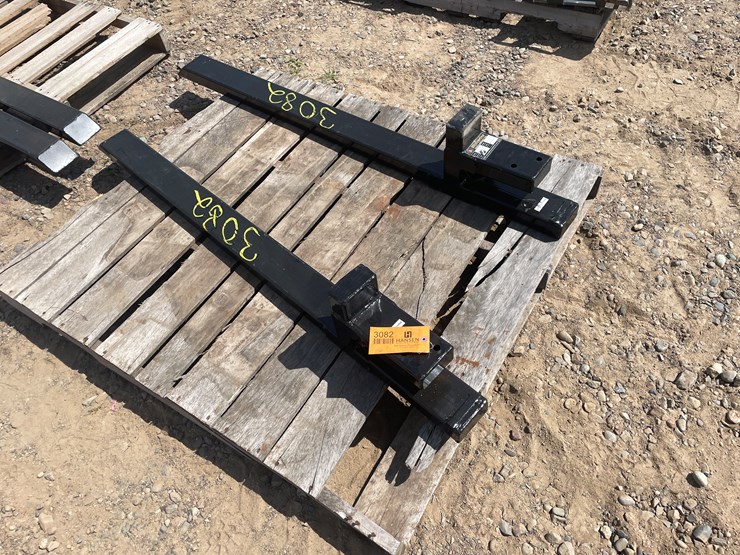 #3082-•-unused-2025-wolverine-adjustable-clip-on-pallet-forks-image-2