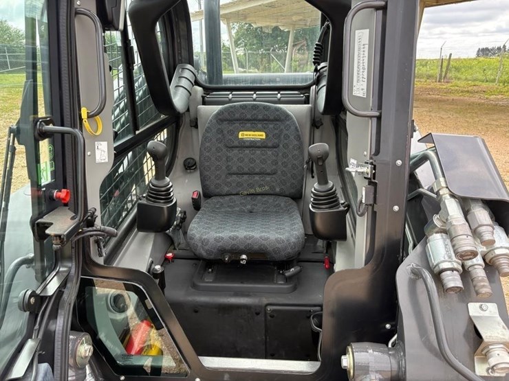 2023-new-holland-c345-image-8
