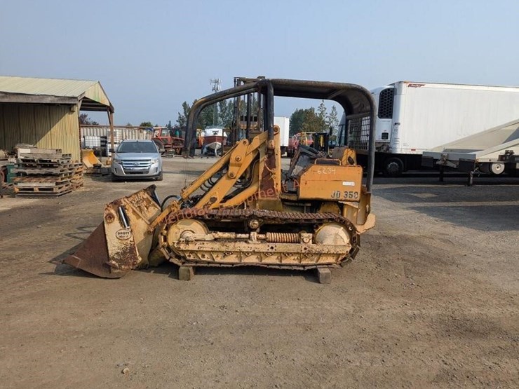 john-deere-350-image-21