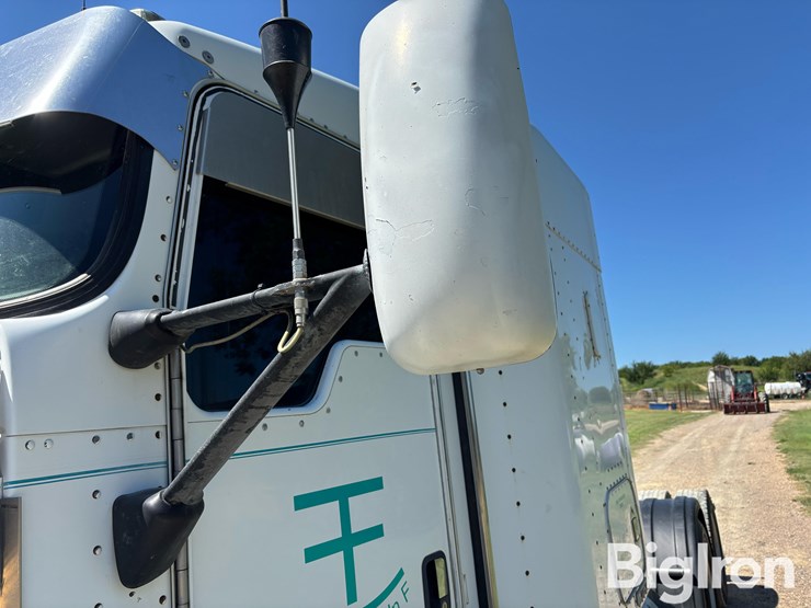 2007-kenworth-t600-image-19