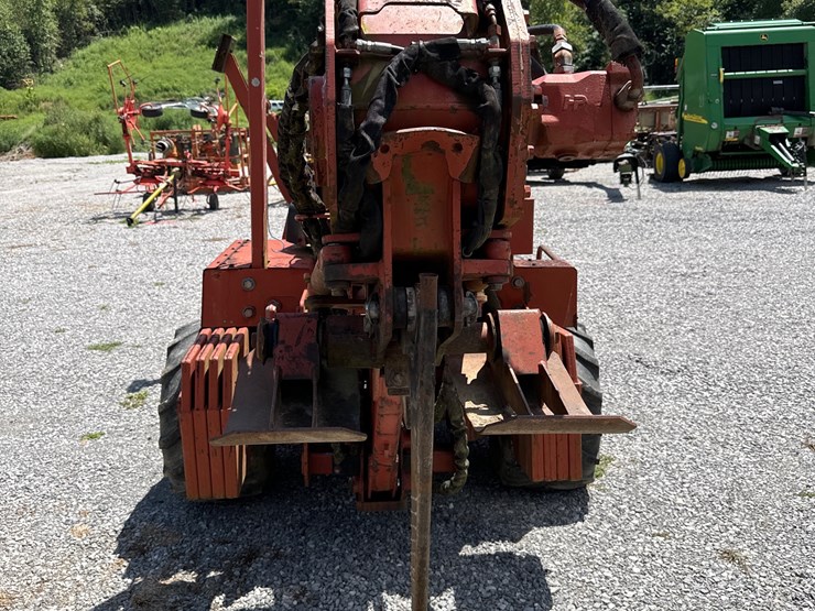 2000-ditch-witch-z5700-image-6