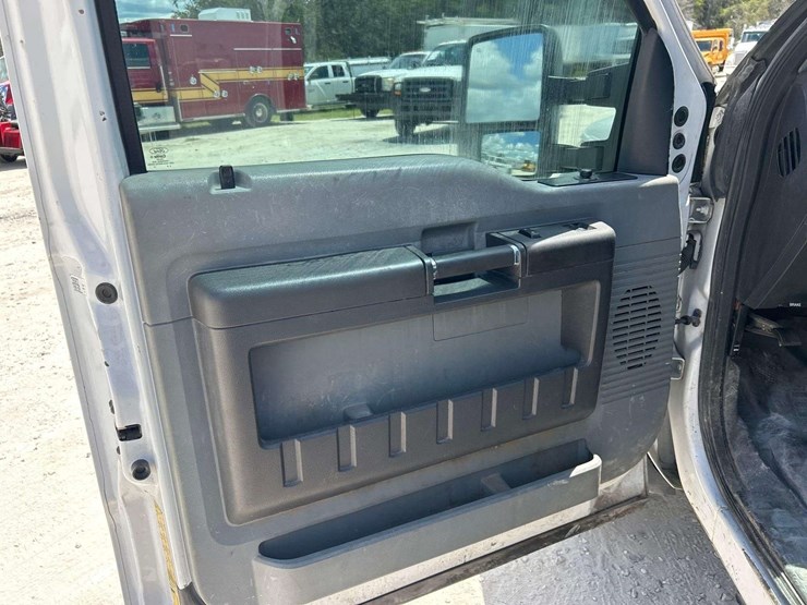 2016-ford-f450-image-13