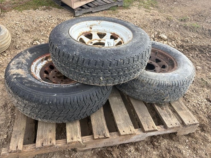 (3)-st205/75-r15-tires-w/rims-image-6