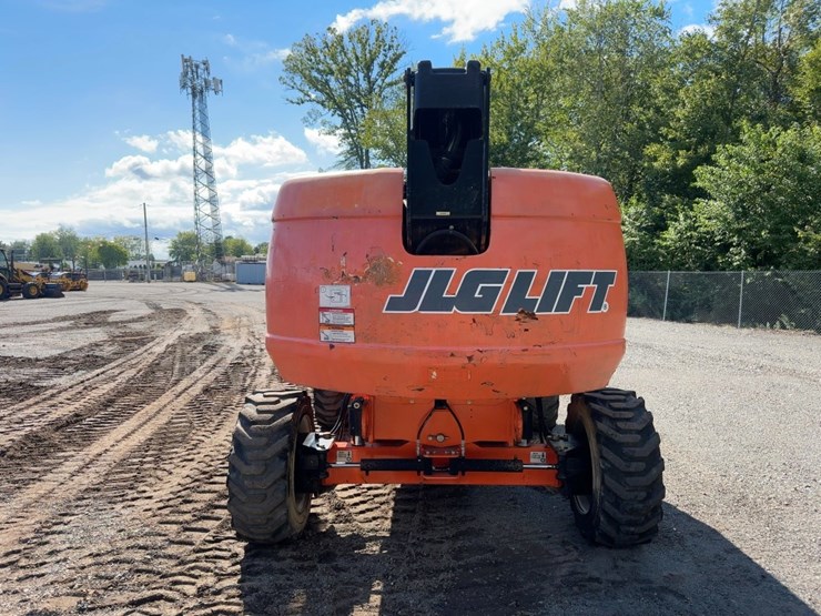 2015-jlg-600s-image-4