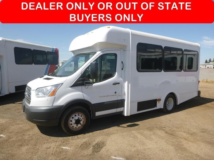2018-ford-e350-image-1
