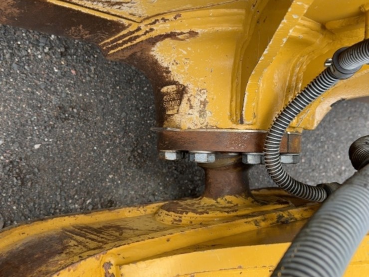 2016-caterpillar-d6k2-xl-image-11
