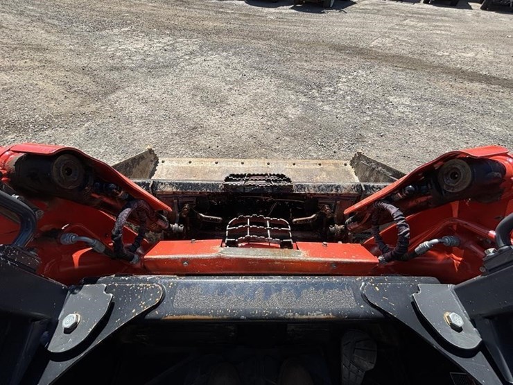 2019-kubota-svl75-2-image-21