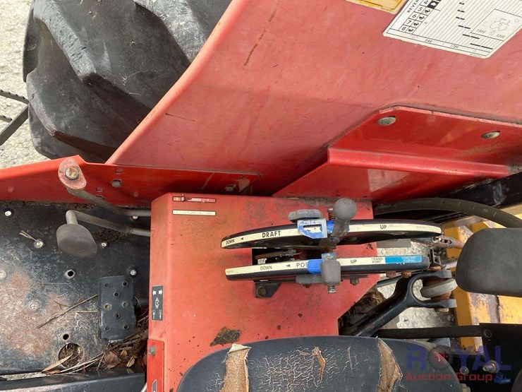 massey-ferguson-583-image-25