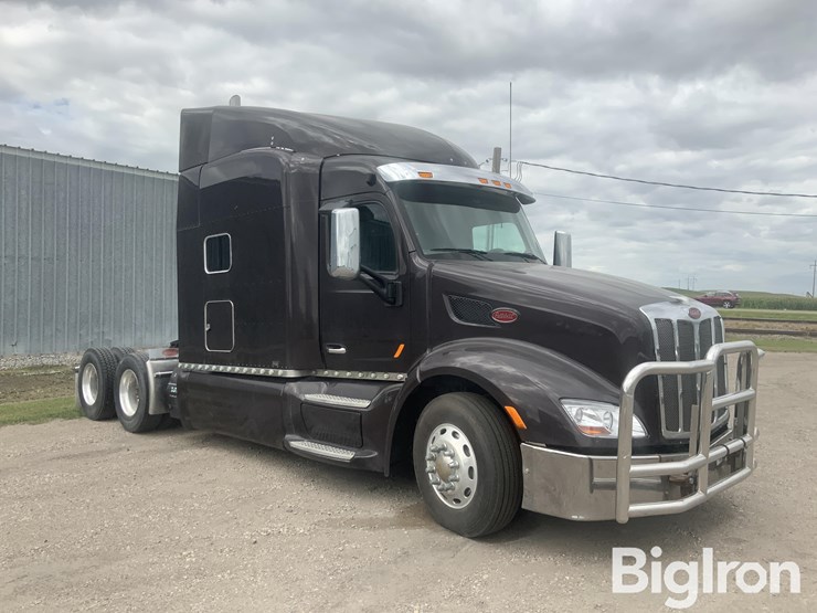 2015-peterbilt-579-image-3