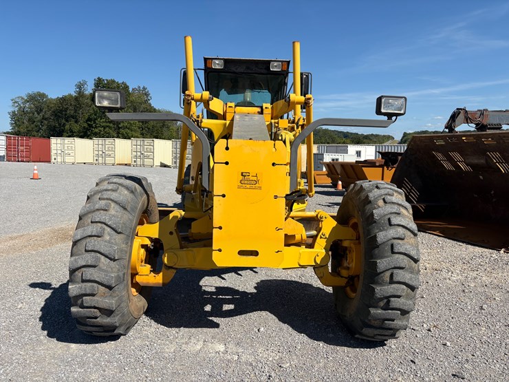 2003-volvo-g720b-image-2