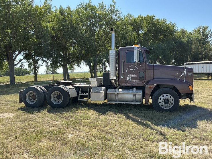 2000-freightliner-fld120-image-4