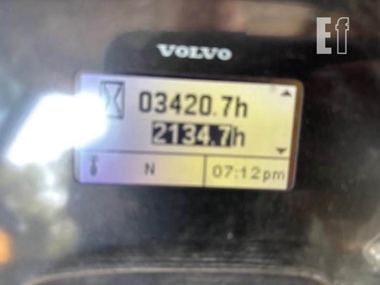 2012-volvo-bl70b-image-7
