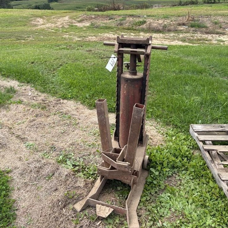 Pneumatic Jack