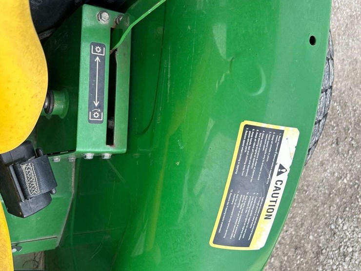 2016-john-deere-5055e-image-14