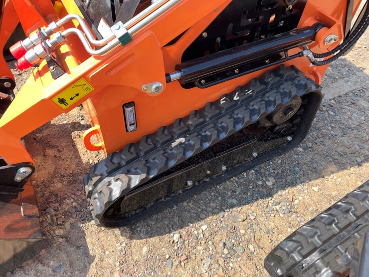 #9290-•-unused-2025-landhero-mini-skid-steer-loader-image-7