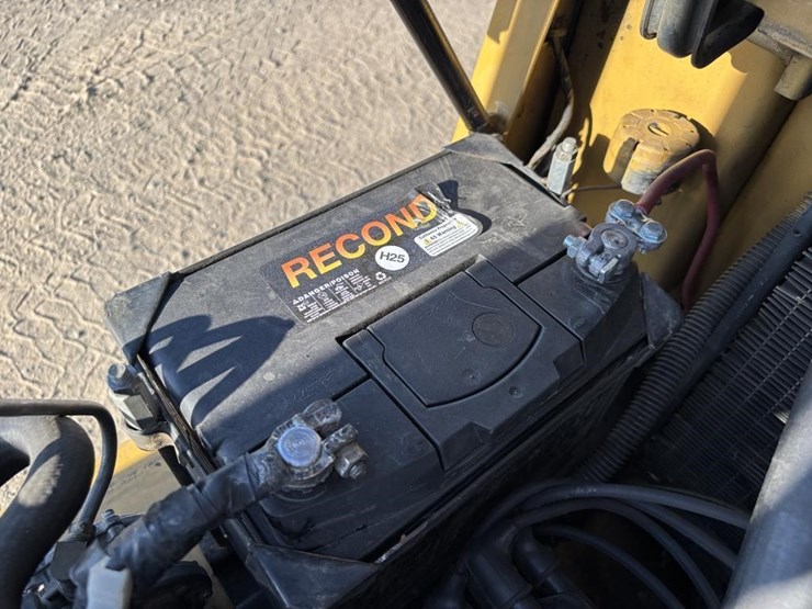 caterpillar-gc25-image-27
