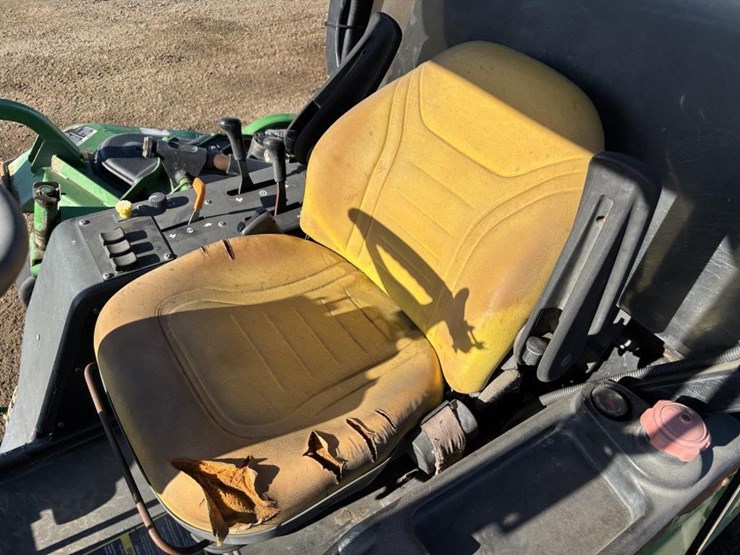2013-john-deere-1600-turbo-image-17