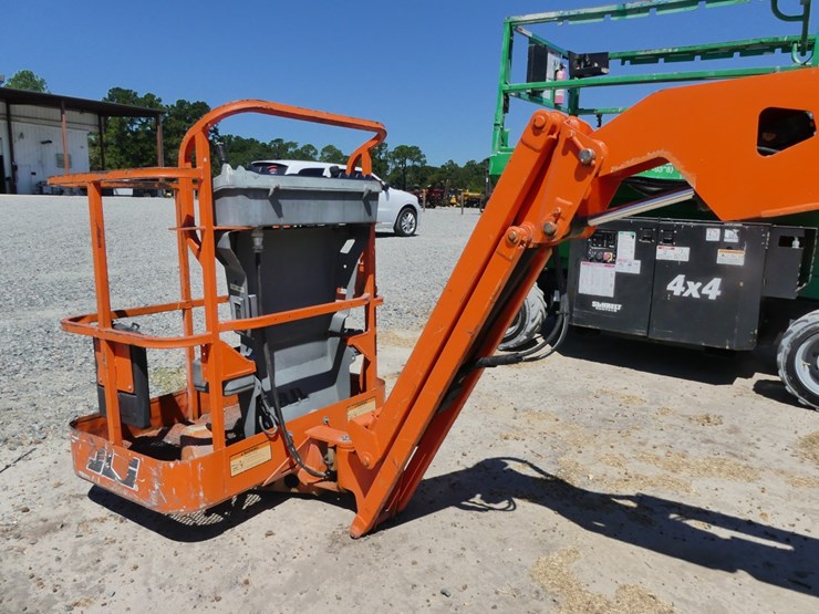 jlg-e300aj-image-7