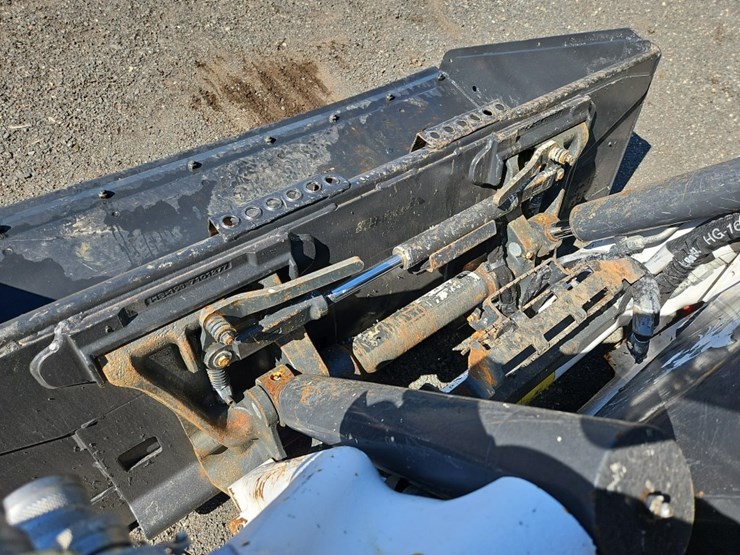 2021-bobcat-s66-image-15