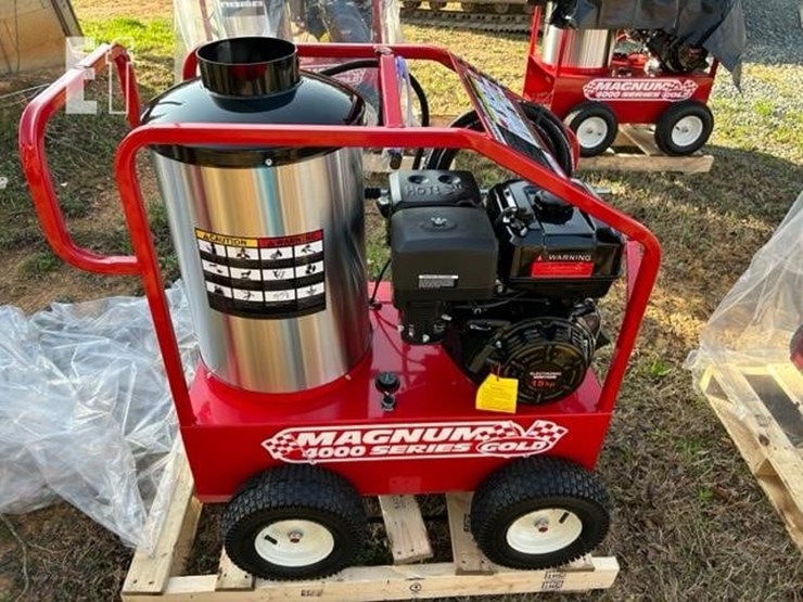 easy-kleen-magnum-4000-gold-pressure-washer-image-1
