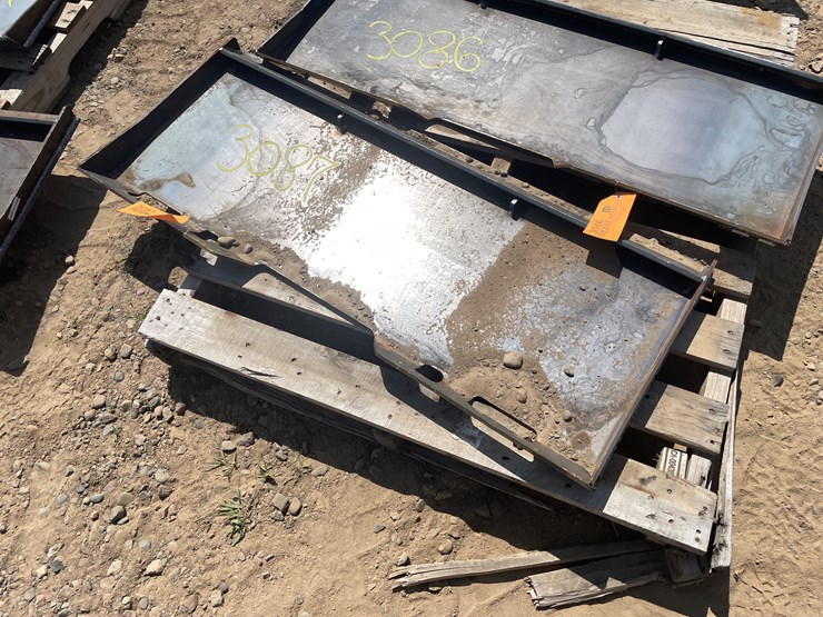 #3087-•-unused-2025-wolverine-quick-attach-mount-plate-image-2