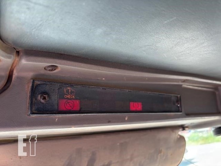 2006-kenworth-t800-image-9