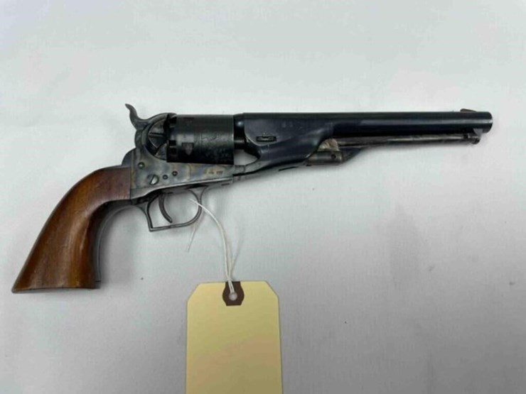 replica-arms-image-1