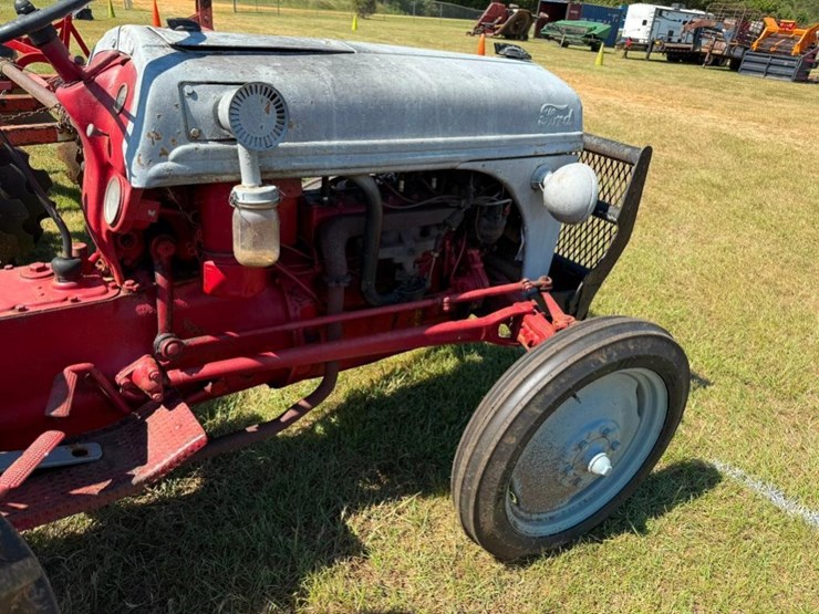 ford-tractor-image-4