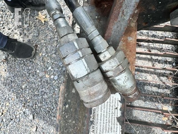 dh-machine-72"-rock-grapple-bucket-image-6
