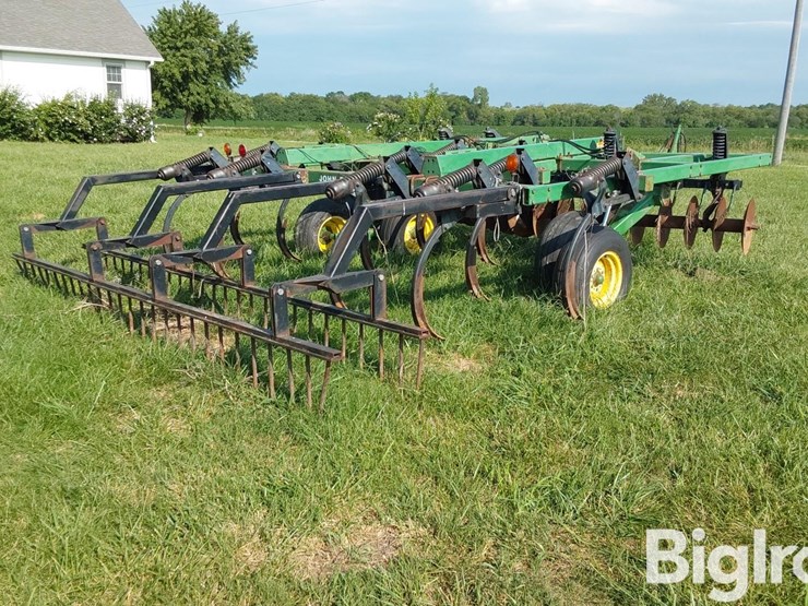 john-deere-714-image-5