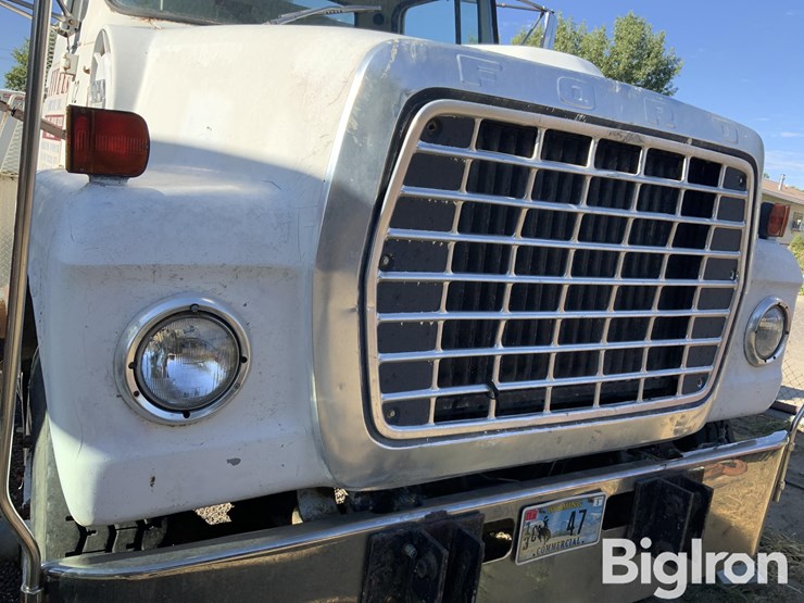 1975-ford-lt9000-image-15