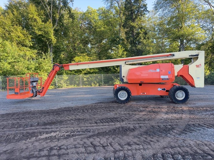 2013-jlg-800aj-image-2