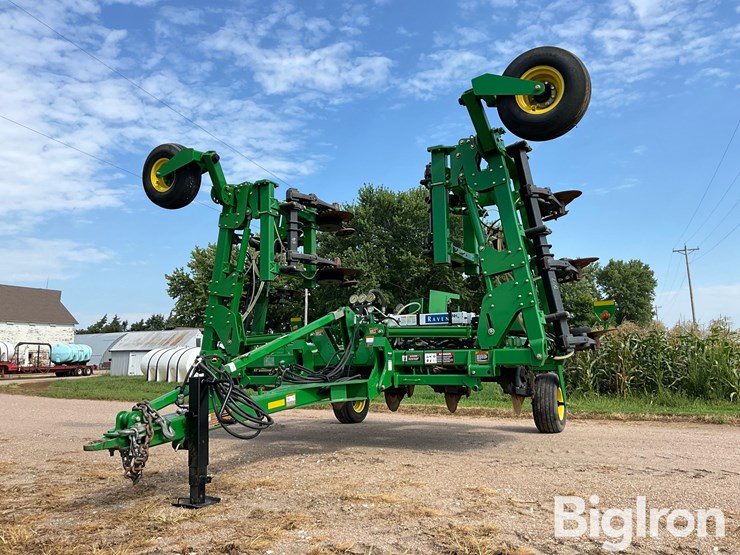 john-deere-15-image-1
