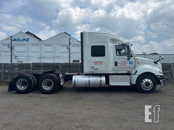 2015-international-prostar-image-4