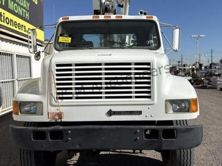 2000-international-4800-image-3