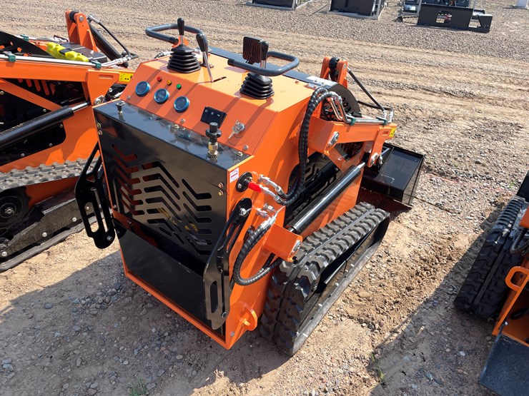 #9287-•-unused-2025-landhero-mini-skid-steer-loader-image-3