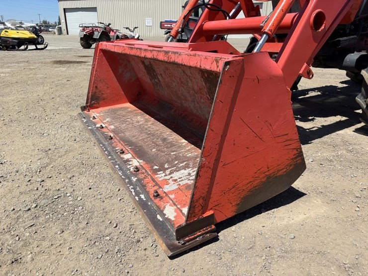 2018-kubota-l4701-image-9