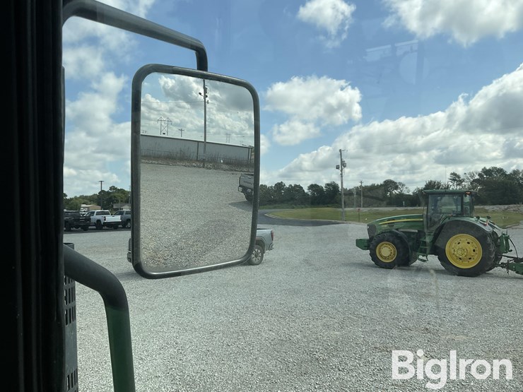 2015-john-deere-6130d-image-11