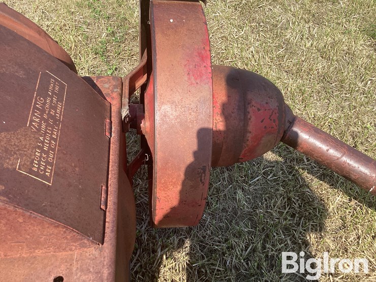 massey-ferguson-10-image-11