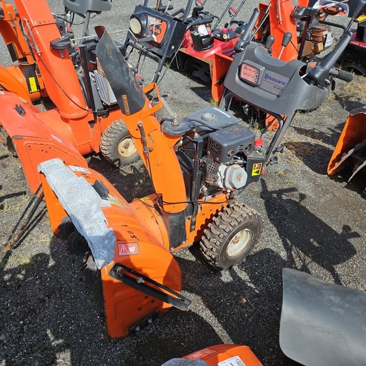 HUSQVARNA ST327P SNOW BLOWER