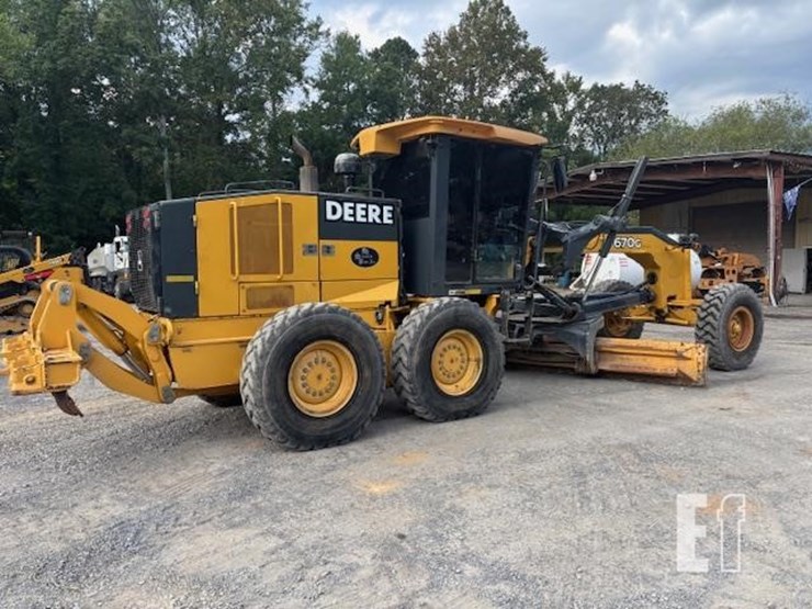 2009-deere-670g-image-3