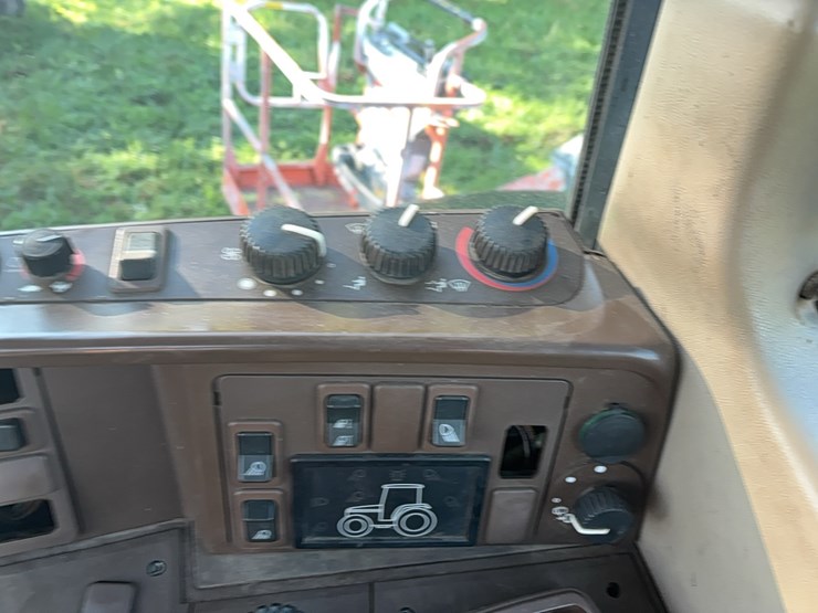 john-deere-7220-image-17